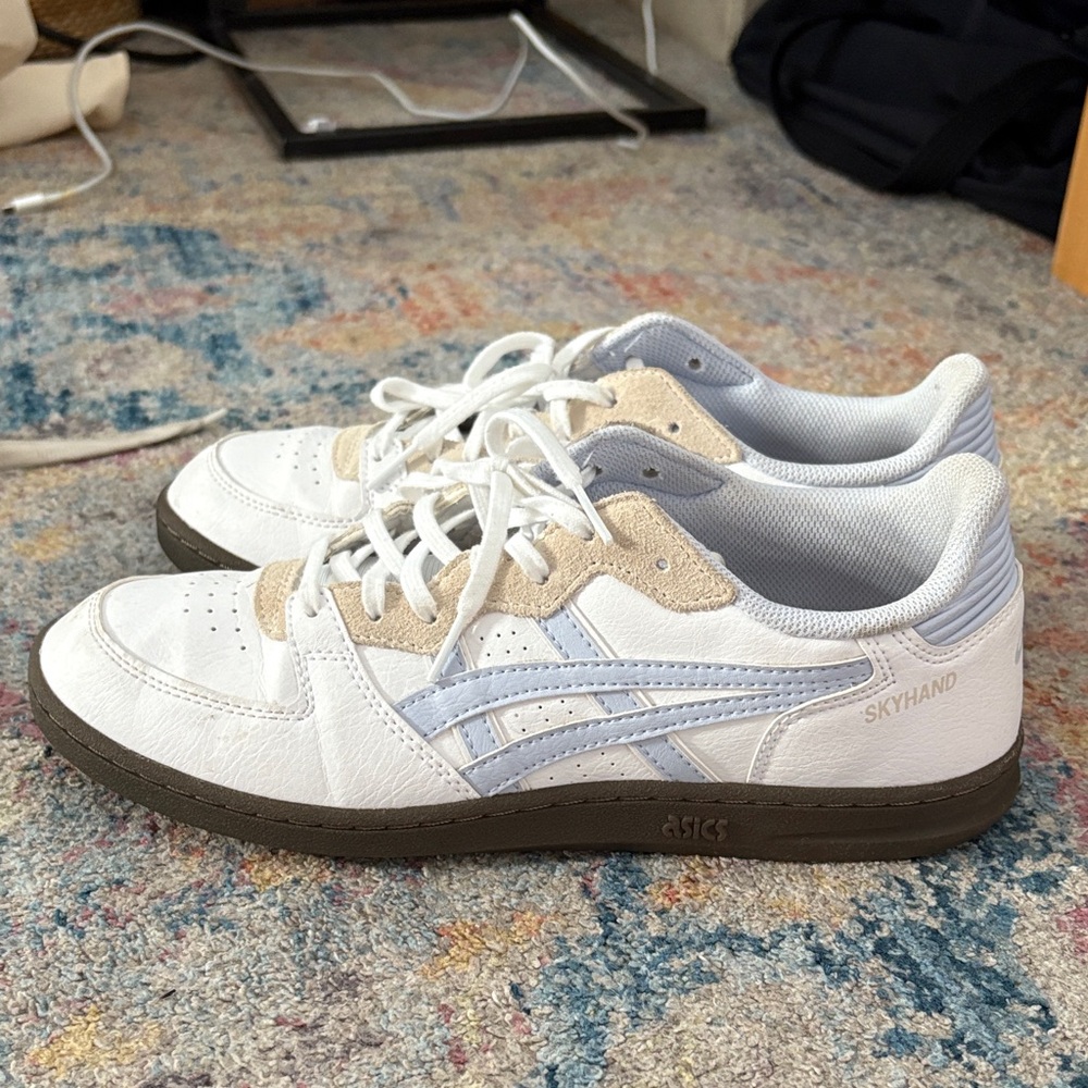 White sneakers - ASICS - Picture 2 of 5